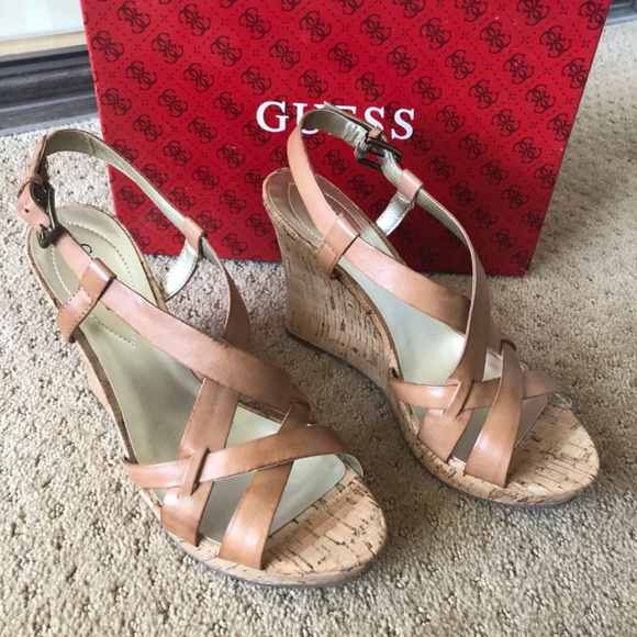 GUESS NATURAL LEATHER  WEDGE SANDALS, NEW IN BOX, SIZE 8-1/2 - Picture 3 of 4